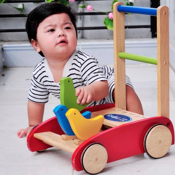Xe tập đi gỗ hình con gà nhiều màu sắc đáng yêu cho bé