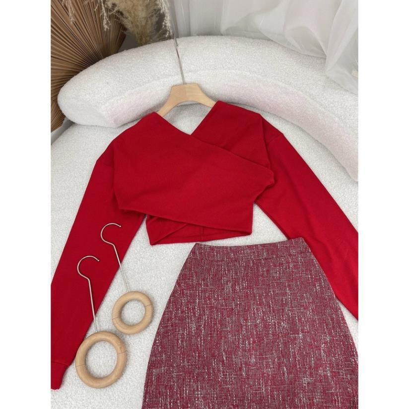 Set 2 món đỏ chân váy dạ ngắn phối áo dắp chéo tay dài phong cách