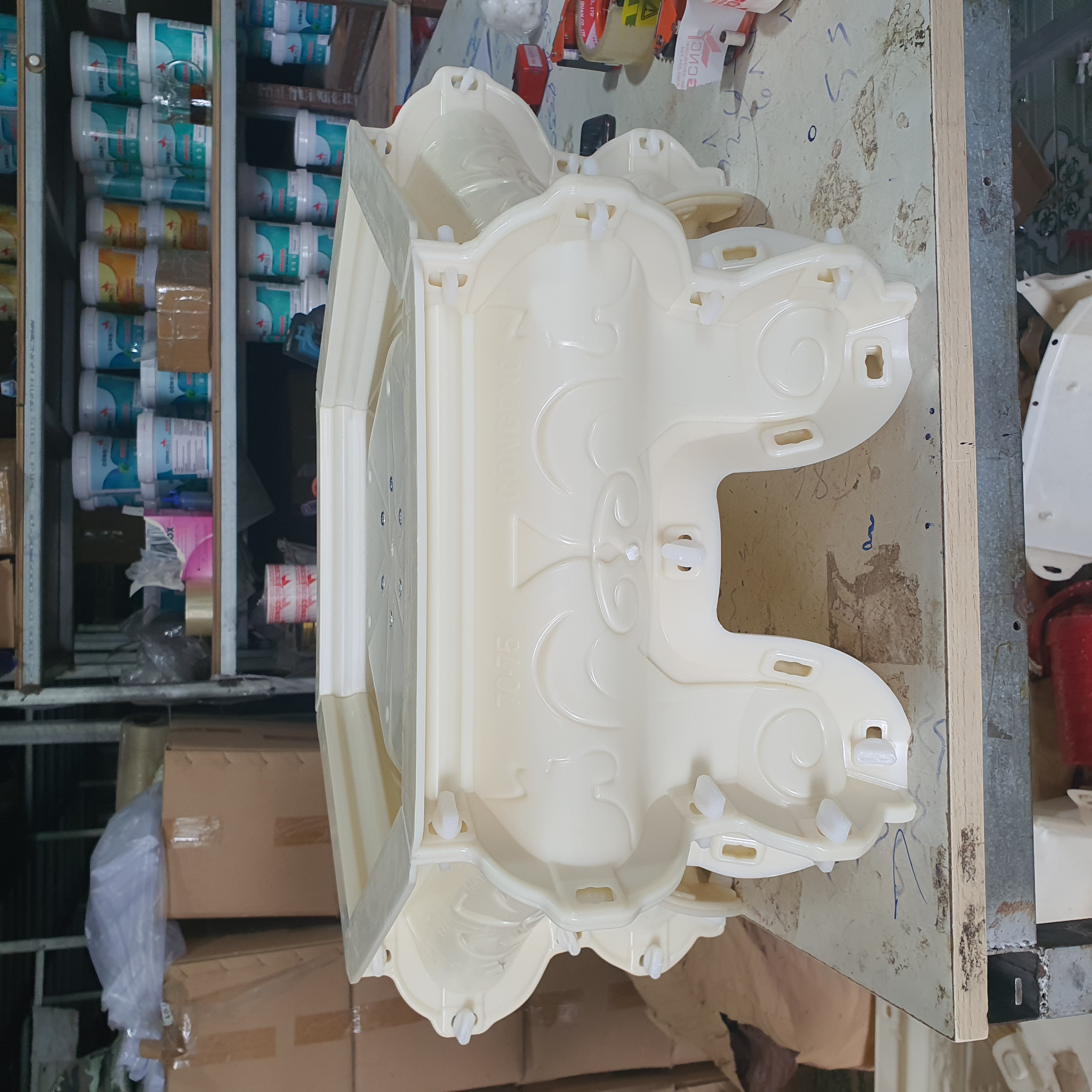 Khuôn đôn chậu cảnh lục giác - Khuôn đôn kỷ 70 - 75, vừa vặn với chậu lục giác 70 và lục giác 75