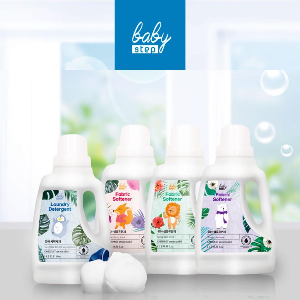 Nước giặt quần áo trẻ sơ sinh Baby Step hương phấn thơm dung tích 1000ml với chiết xuất thiên nhiên BSTEP1