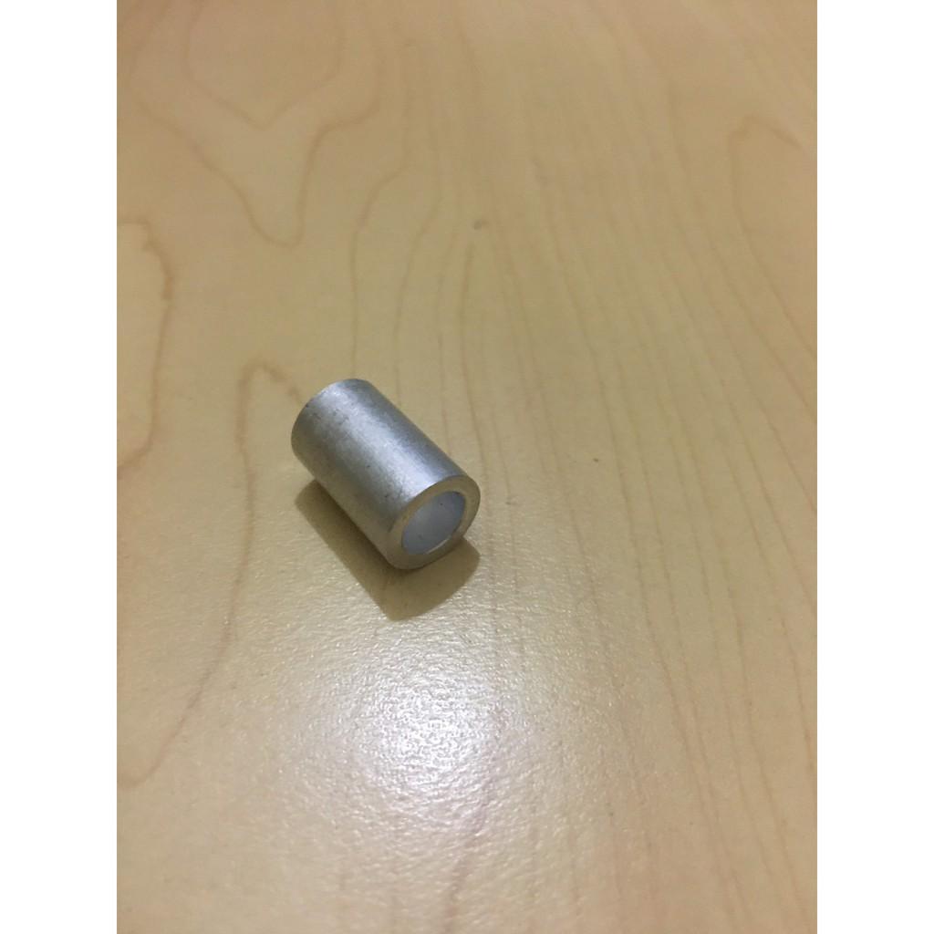 Cục canh  inox dày cứng cáp chuyên dùng lắp đặt tấm che két nước xe máy hoặc khác