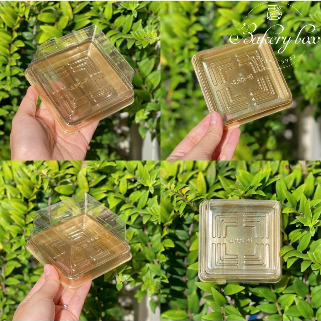 XY95 | 100 Hộp Nhựa Đế Vàng Đựng Bánh Trung Thu 150gr - 180gr