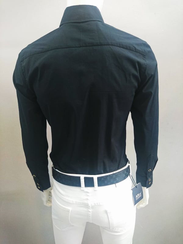 Áo sơ mi dài tay thiết kế cổ áo bản to đặc biệt