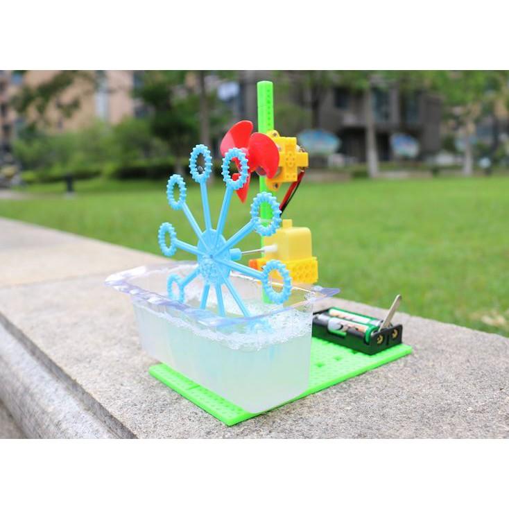 Mô hình DIY tạo bong bóng bằng pin thường AA