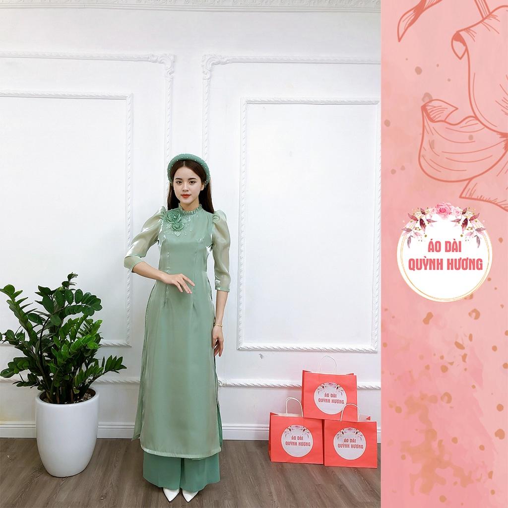 Áo dài voan tơ tay bồng lỡ cổ xếp đính hoa 3D màu xanh mint