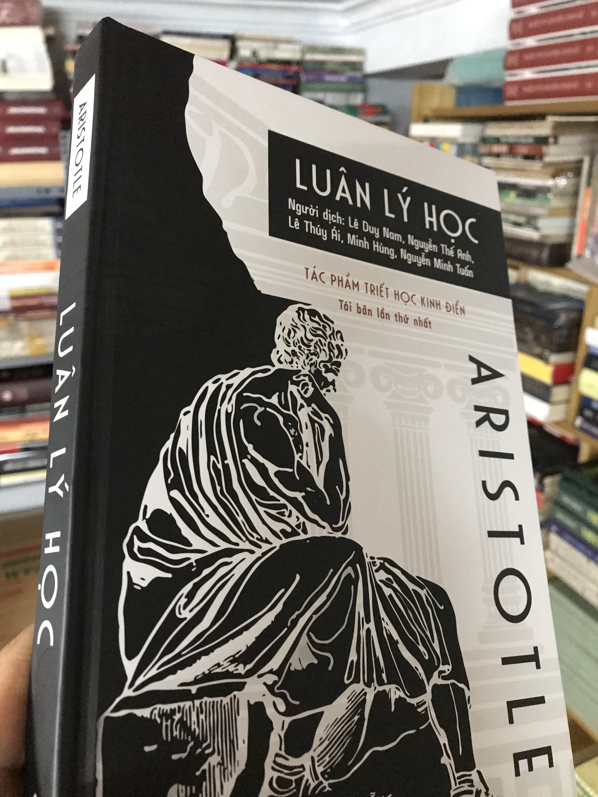 Luân Lý Học - Tác phẩm triết học kinh điển của Aristotle