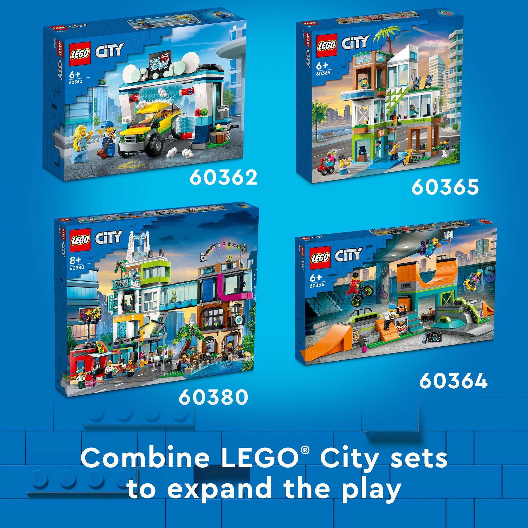 LEGO City 60398 Đồ chơi lắp ráp Ngôi nhà gia đình và xe điện