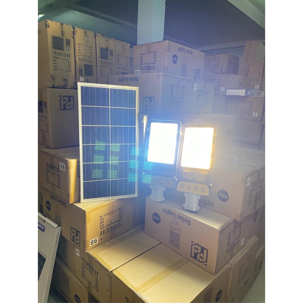 Đèn năng lượng mặt trời 300w có điều khiển từ xa solar light ip67