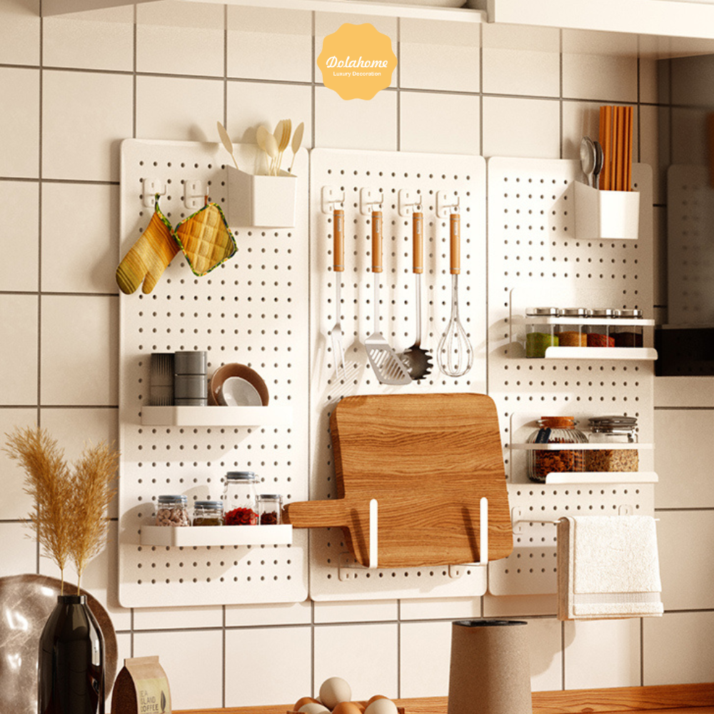 Pegboard kim loại sơn cao cấp không rỉ Dola Home dán trên nền gỗ, gạch, đá để muỗng thớt bát đĩa, giá úp nồi, dụng cụ bếp