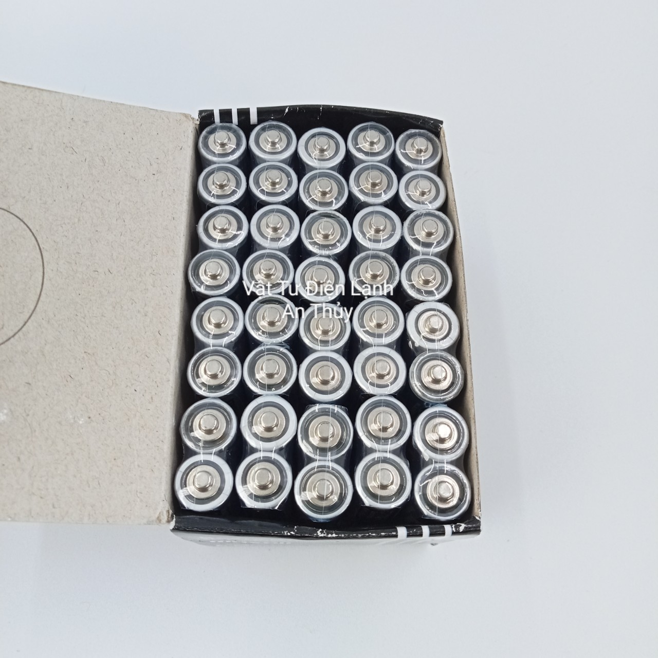 Hộp 40 viên pin AAA 1.5V MAXELL