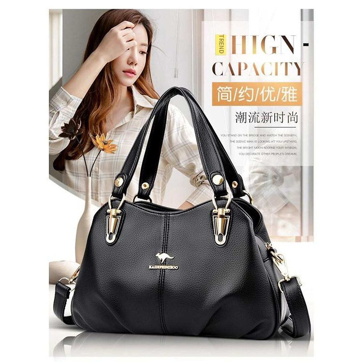 Túi xách nữ đeo vai có hình dáng loại hình vuông nằm ngang, tay cầm mềm, form túi mềm chắc chắn, ít biến dạng, mang phong cách Âu Mỹ sang trọng.