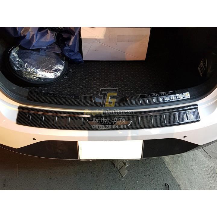Combo ỐP BẬC CỐP VÀ BẬC CỬA xe Hyundai Elantra 2017-2020 vân Carbon