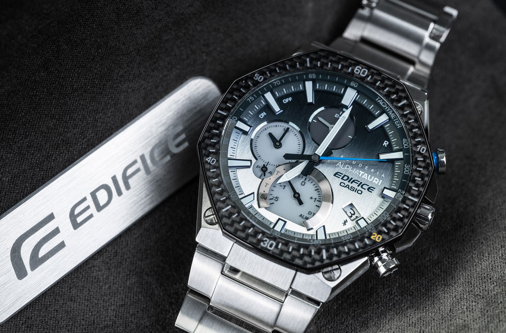 Đồng hồ nam Casio Edifice EQB-1100AT-2ADR Alpha Tauri Phiên Bản Giới Hạn | EQB-1100AT-2A Kính Sapphire - Bluetooth - Năng lượng mặt trời - Viền Carbon