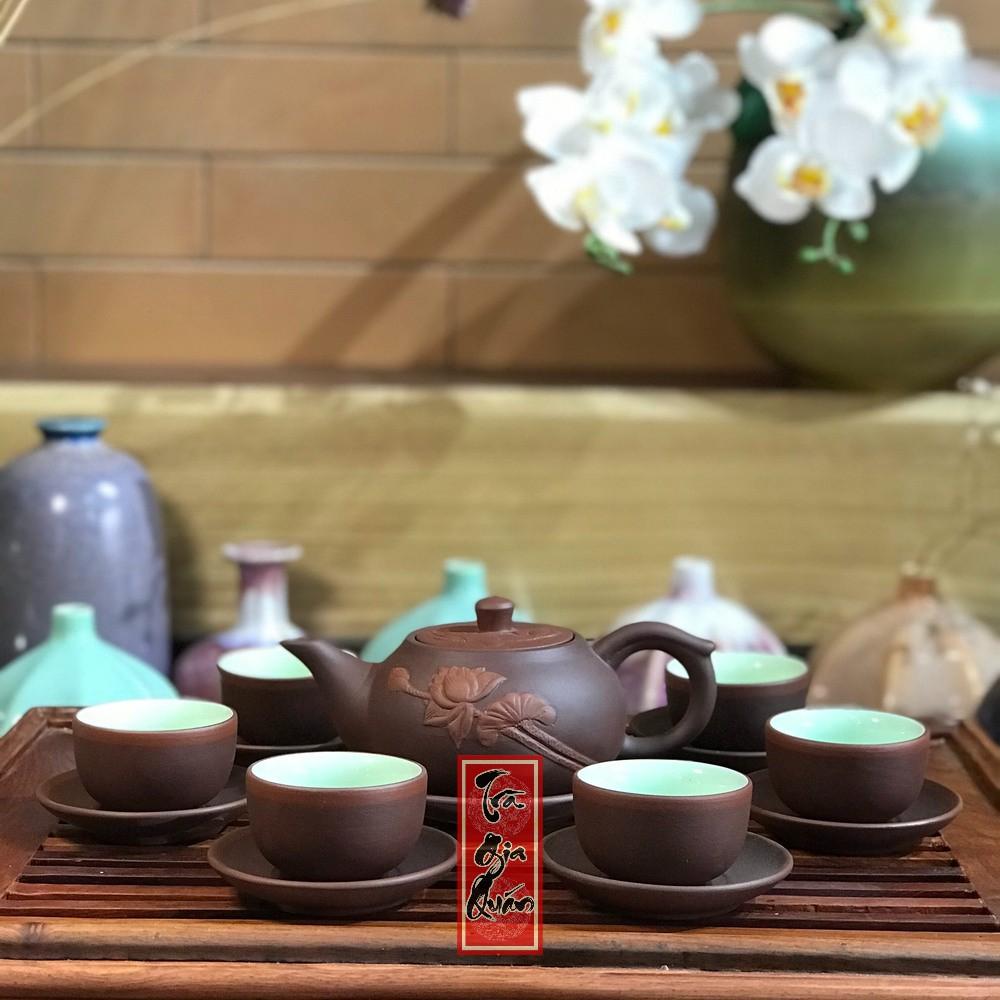 Bộ Ấm Chén Trà Đạo Tử Sa Bát Tràng Đắp Nổi Hoa Sen Dáng Sư Cầu Dung Tích 230ml AVMT 64