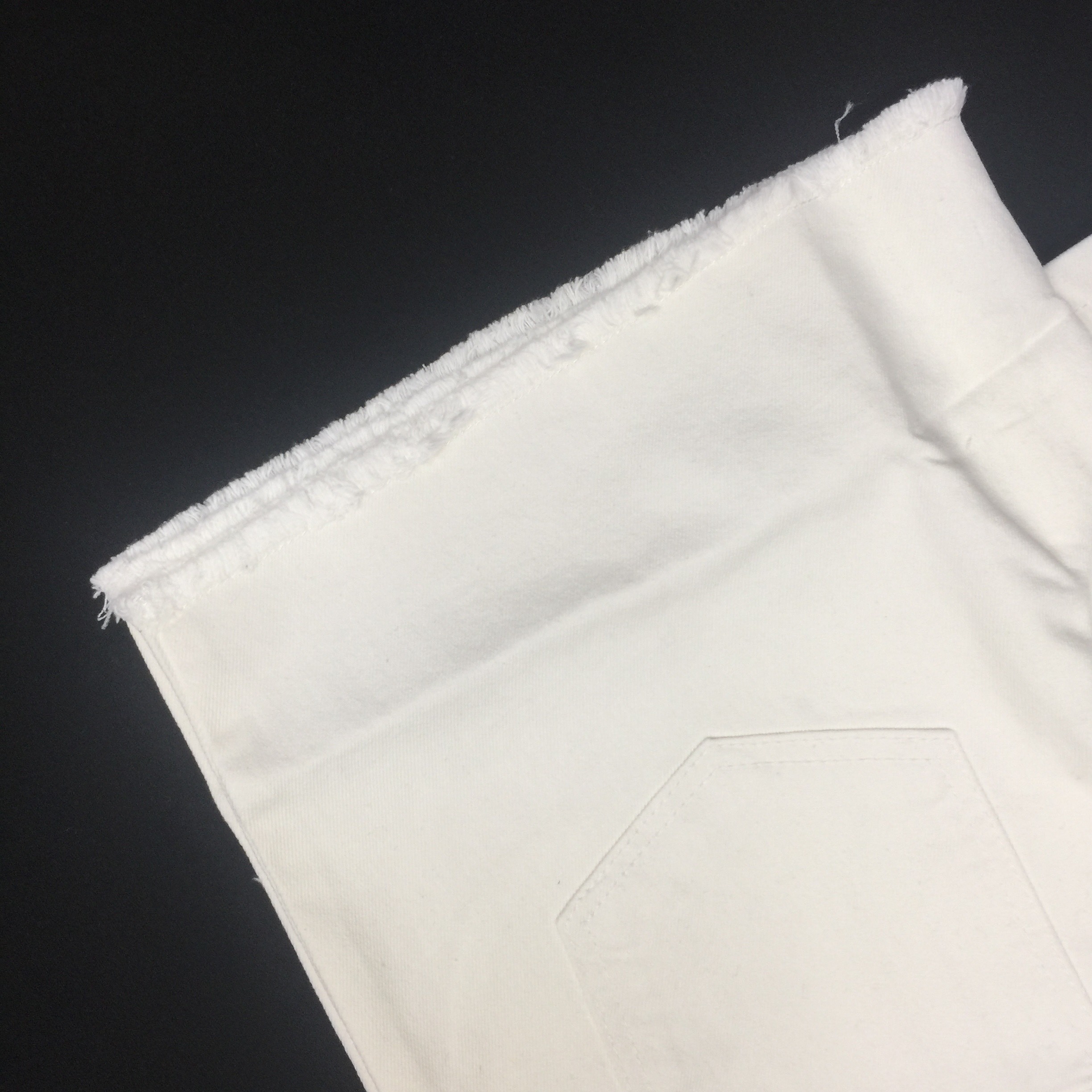 Quần Short Jean Nữ  Màu Trắng Xinh Đẹp Thời Trang  _ Mã:  QSJN001