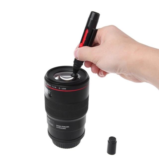 Bút lau lens có than hoạt tính