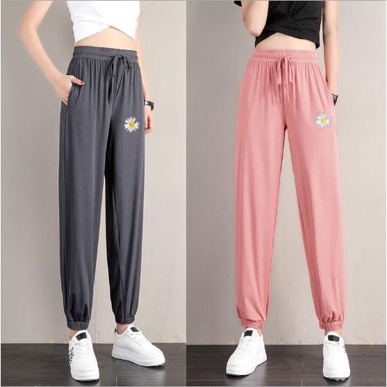 Quần jogger nữ bo gấu thêu hoa cúc chất thun tăm nhẹ, mềm mịn