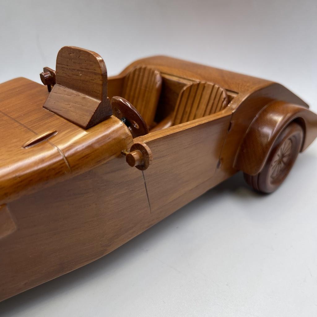 Xe ô tô đua cổ điển Bugatti Model 35c  handmade 100% từ gỗ tự nhiên, hàng chất lượng cao, kích thước 33x15x10 cm