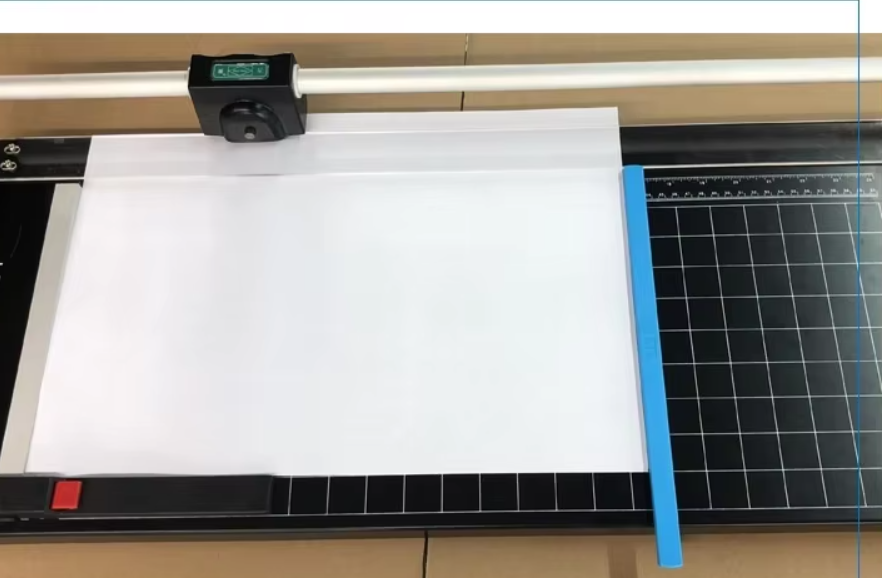Bàn cắt giấy tranh ảnh ,bìa carton bản thiết kế khổ lớn A2, chiều dài cắt dài 61CM I-002 , thân máy bằng hợp kim nhôm