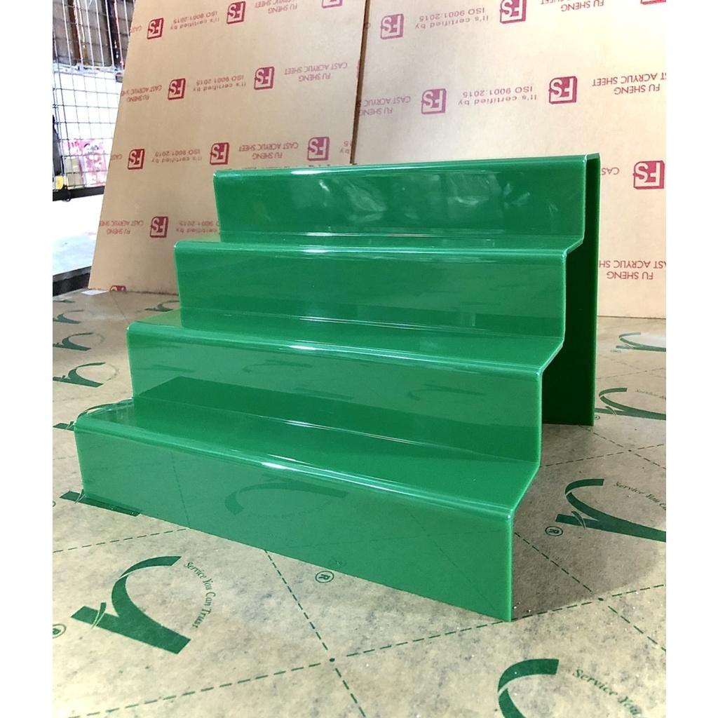 Kệ Mica trưng bày sản phẩm , mô hình, quà tặng nhiều tầng WCF, figure dạng bậc thang - Đỏ