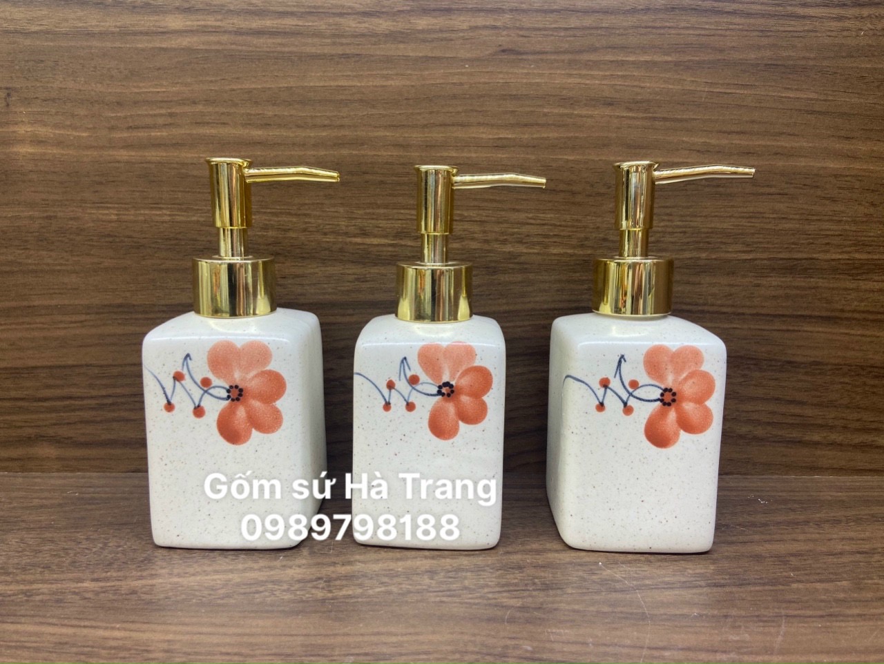 Một bình xịt xà phòng gốm sứ Bát Tràng cao cấp vẽ tay xuất dư