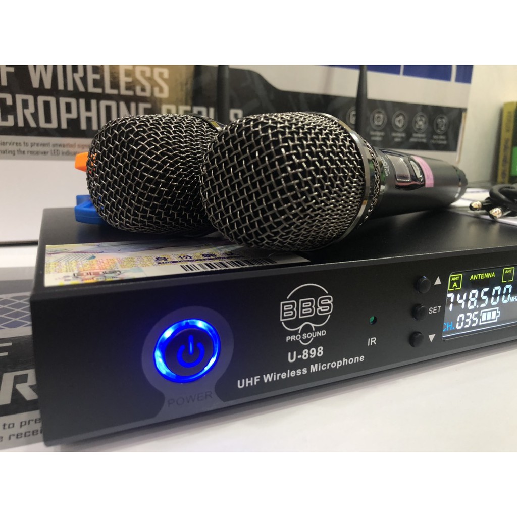 Micro không dây BBS U-898 - Mic karaoke gia đình, sân khấu - Độ nhạy cao, bắt sóng xa, chống hú rít - Thiết kế sang trọng, bắt mắt -  Dễ dàng phối ghép với các thiết bị âm thanh khác - Hàng nhập khẩu