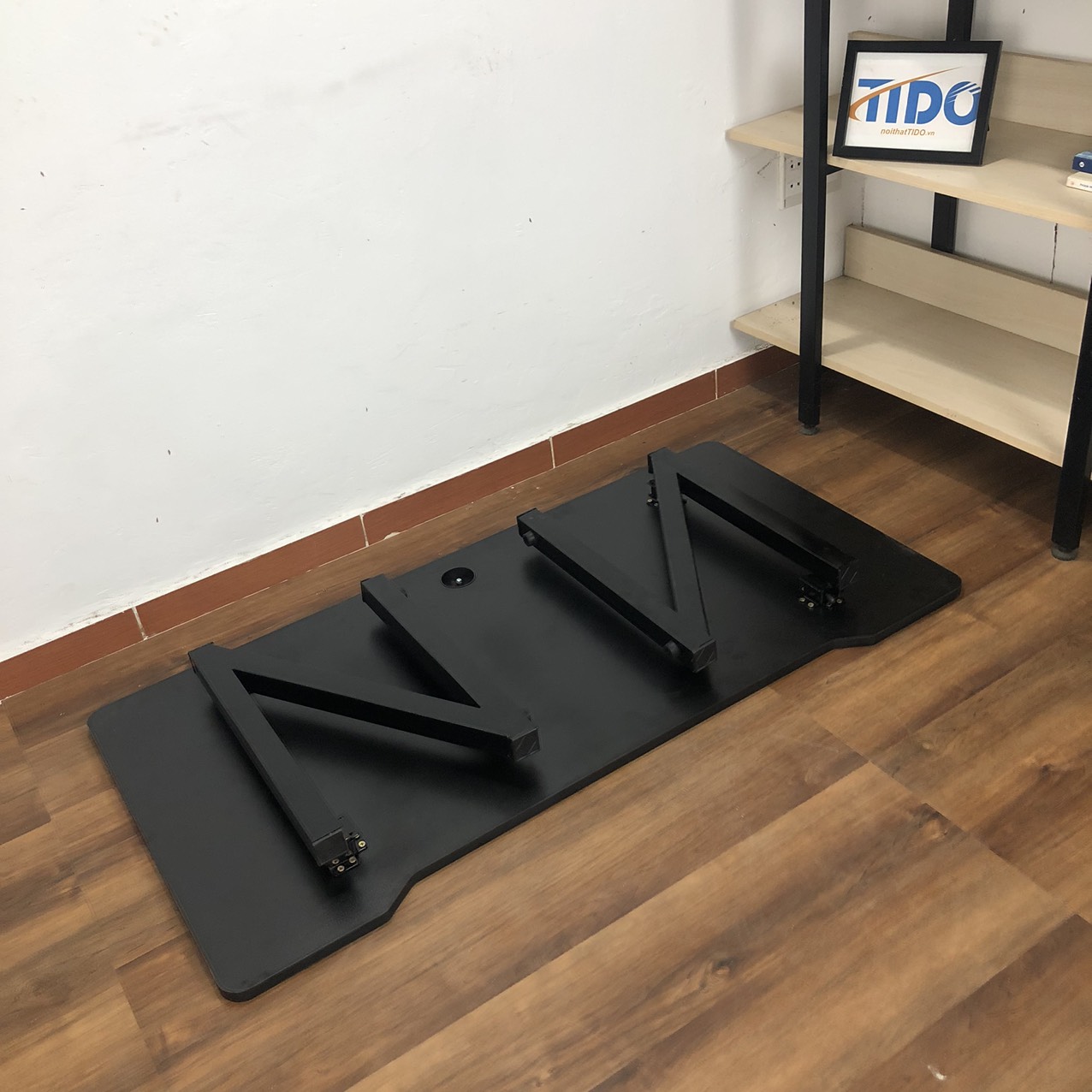 Bộ bàn + ghế gaming ngồi bệt chân Z TIDO TI-GMBCZ - Khung sắt chữ Z, gấp gọn - Bàn dài 1m - 1m2