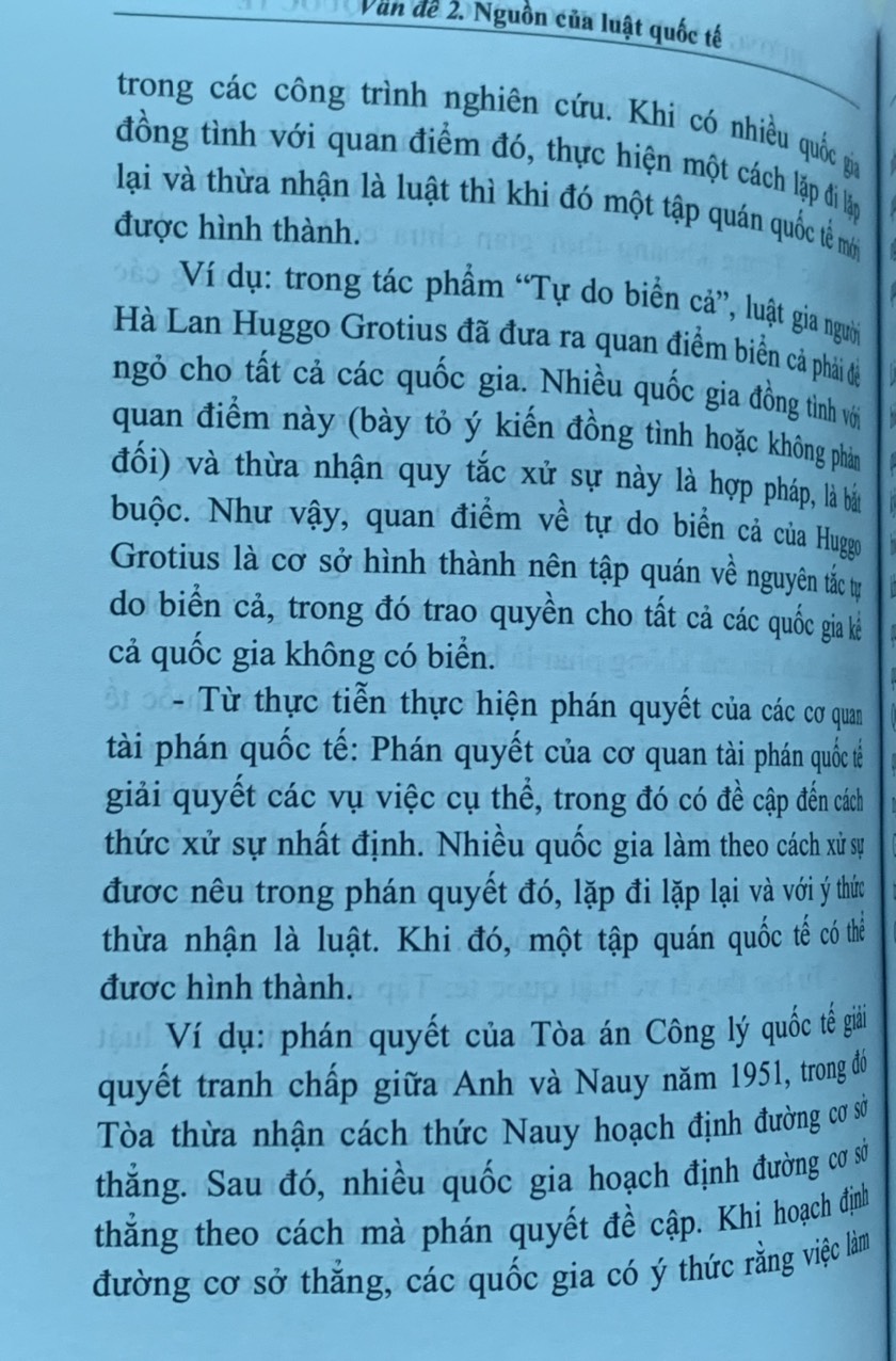 Hướng dẫn môn học công pháp quốc tế (tái bản năm 2023)