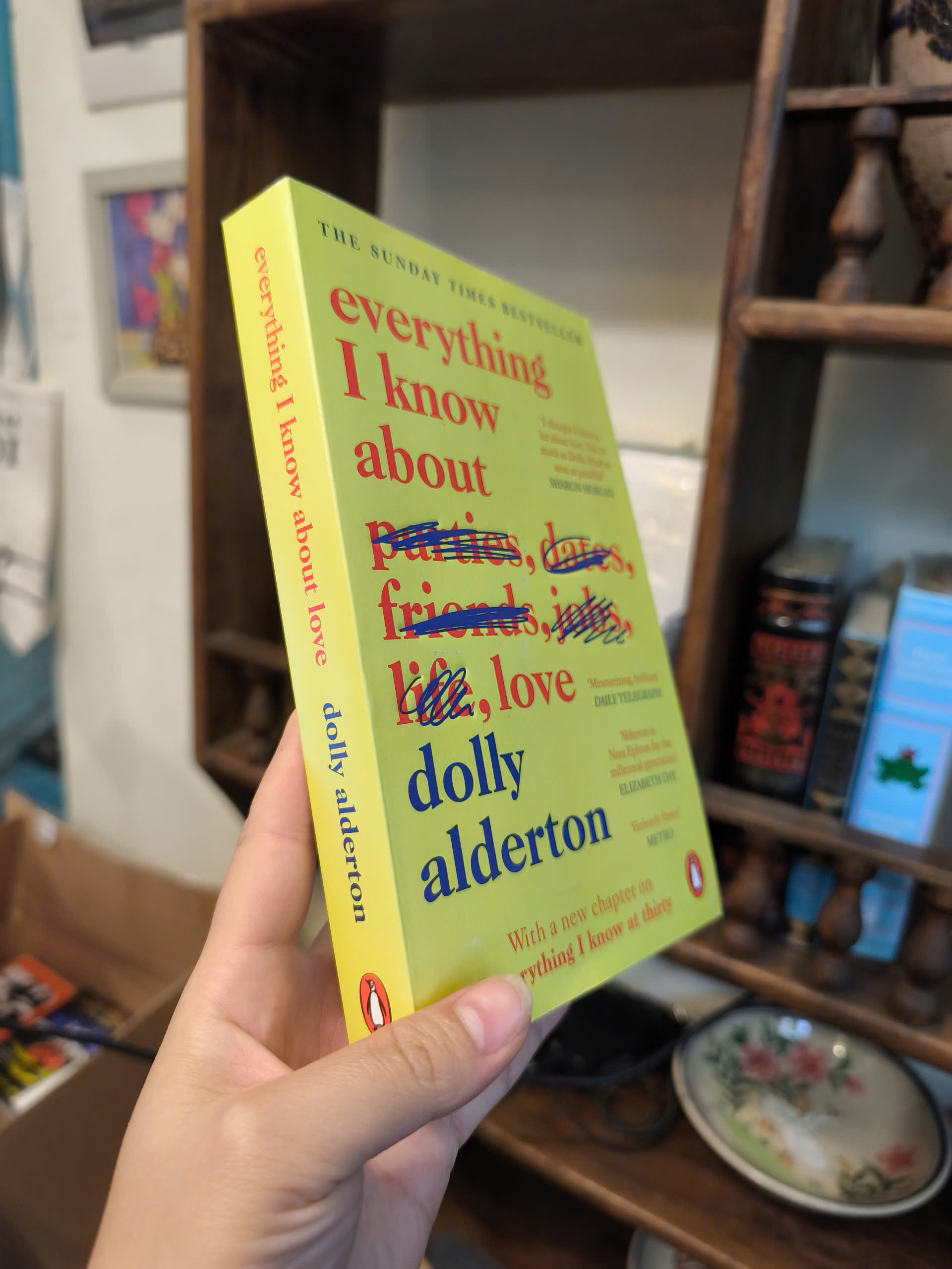 Sách - Everything I Know About Love: The bestselling love letter to female by Dolly Alderton