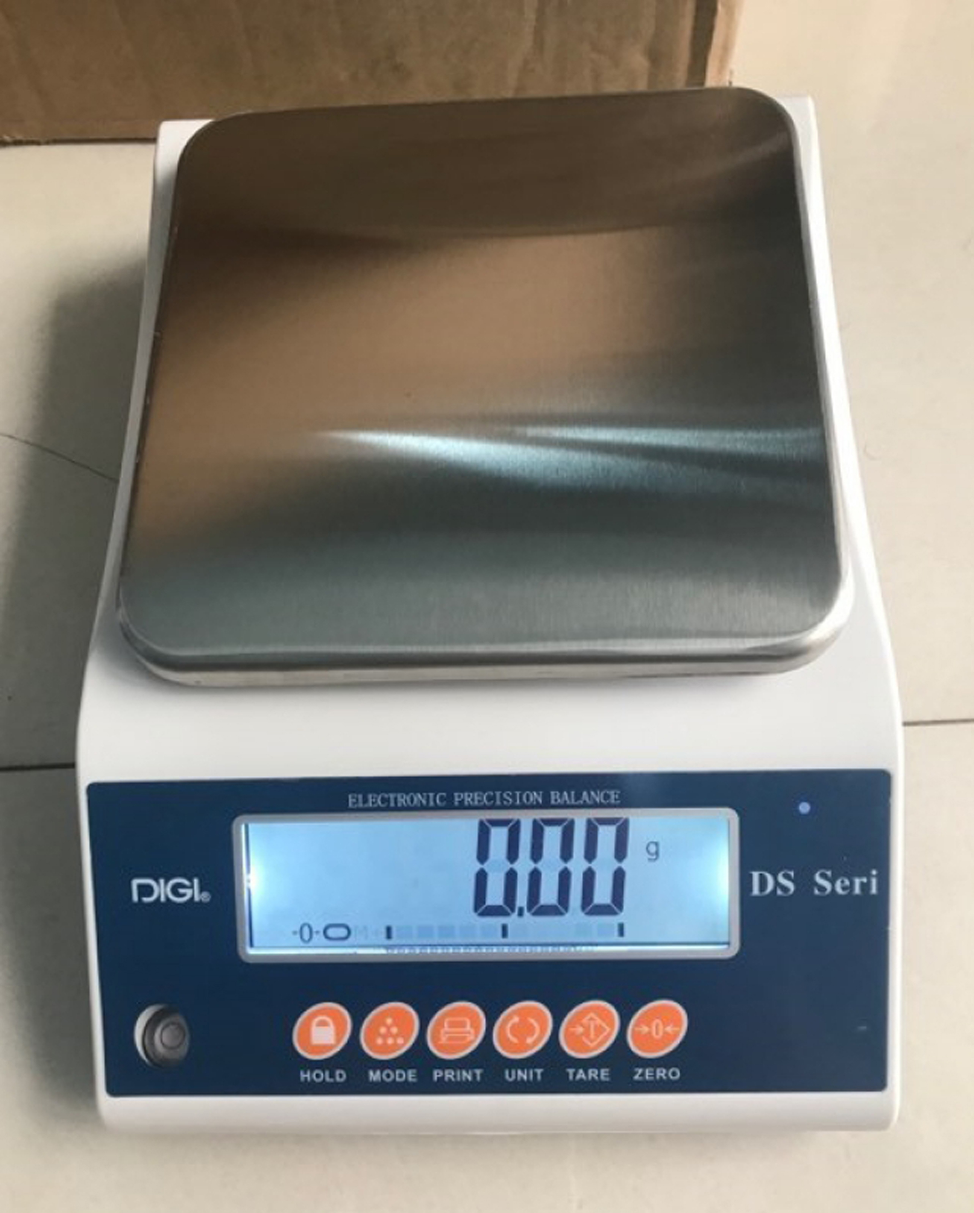 Cân Điện Tử DIGI DS 6000 g 0.01g