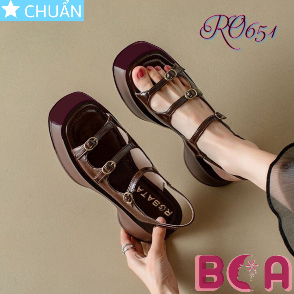 Xăng đan bánh mì nữ đế cao su mềm cao gót 4 phân RO651 ROSATA tại BCASHOP thiết kế năng động, trẻ trung và tôn dáng cực