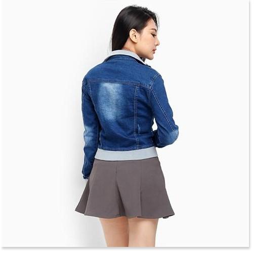 Áo Khoác Jean Thời Trang Cổ Bo Thêu Trước J024