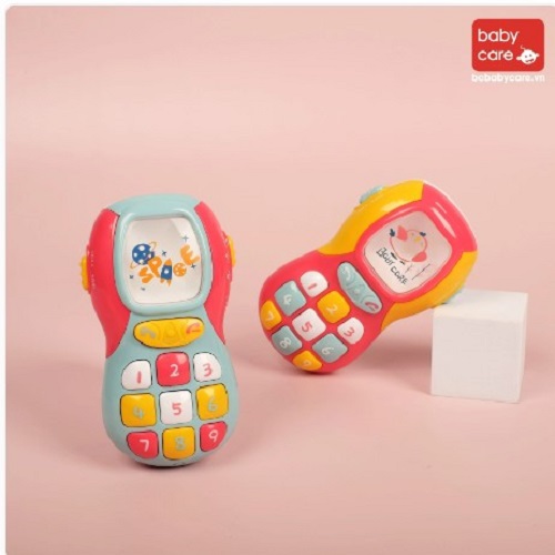 Đồ chơi ô tô xe đua, điện thoại có sẵn pin babycare