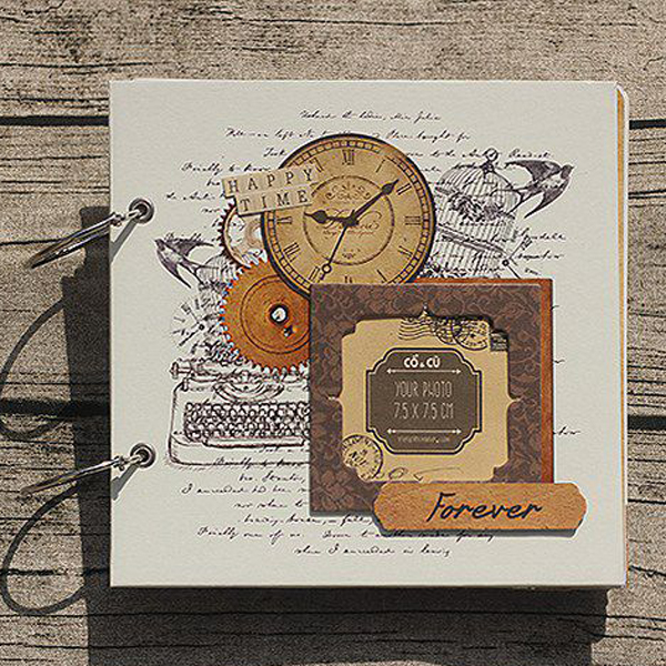 Scrapbook Retro Clock (20 x 20 cm)