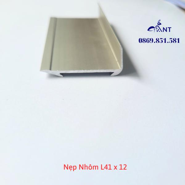 Nẹp nhôm chữ L, nẹp nhôm L41x12, nẹp chống trơn trượt bậc thang nhôm dễ thi công