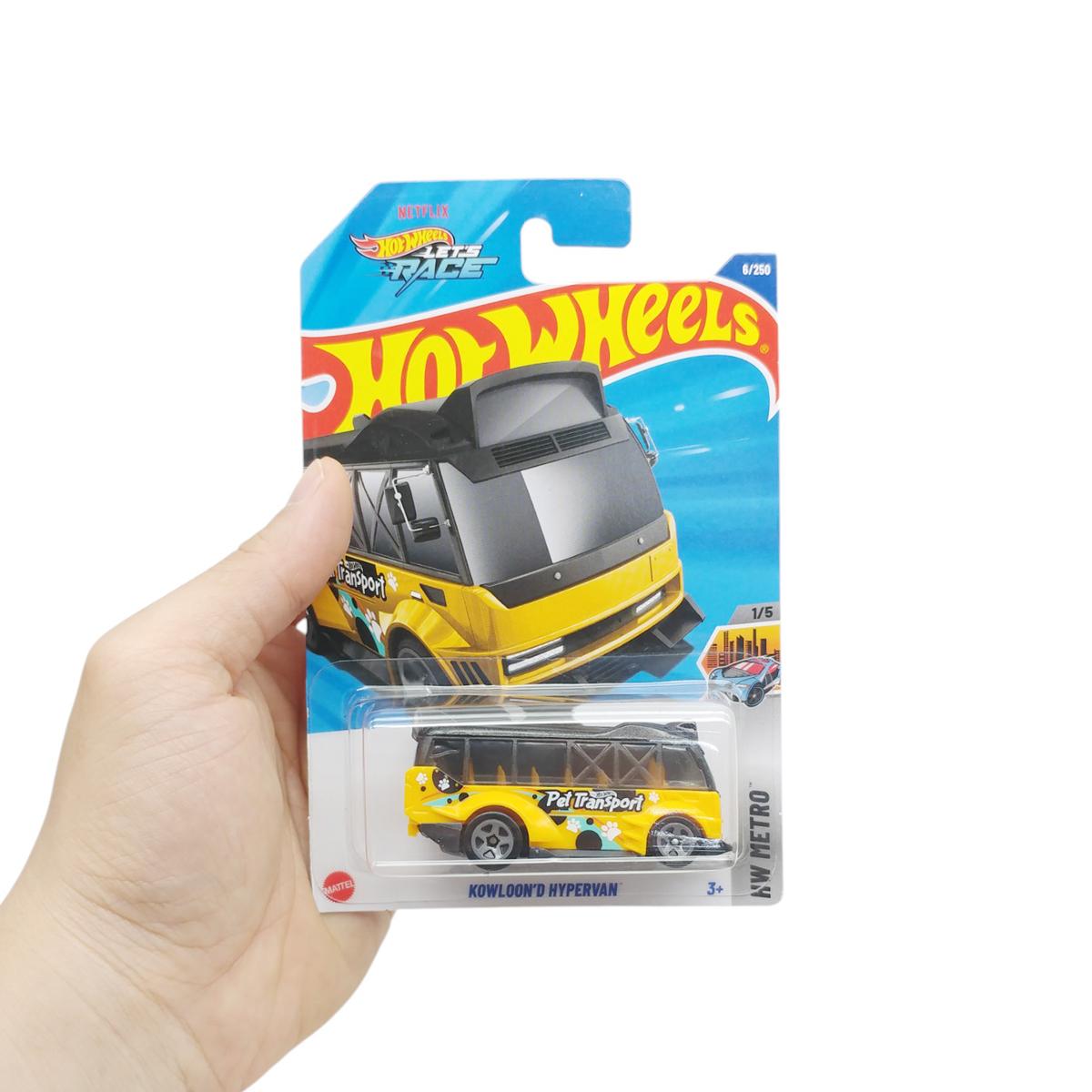 Siêu Xe Hot Wheels C4982 - 6/250 - Kowloon'd Hypervan (Mẫu Màu Giao Ngẫu Nhiên)