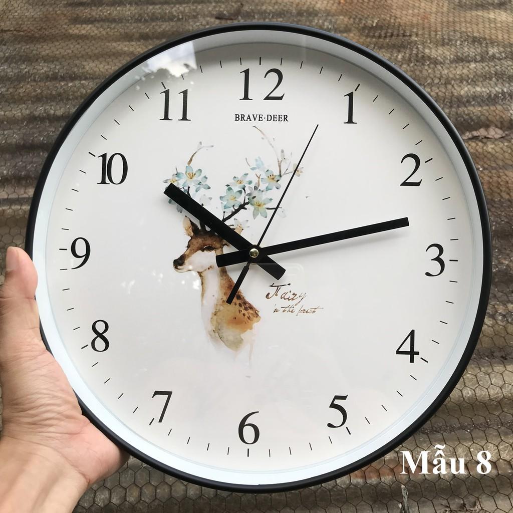 Đồng hồ treo tường trang trí đẹp, Máy Quartz kim trôi êm ái.