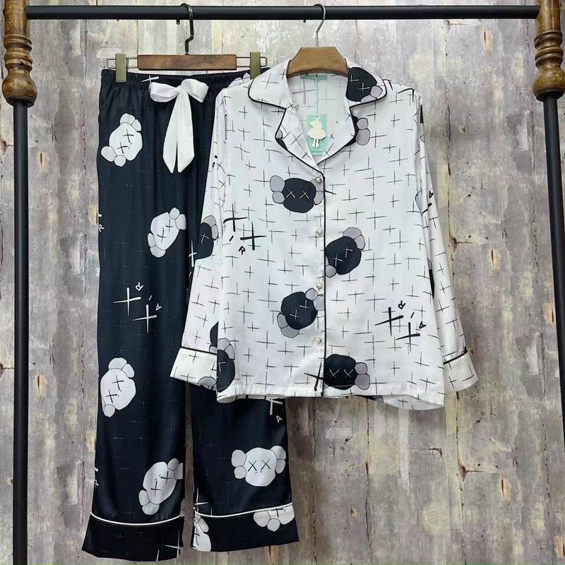 HÀNG VỀ BỘ PYJAMA DÀI HỌ TIẾT ĐEN CAO CẤP