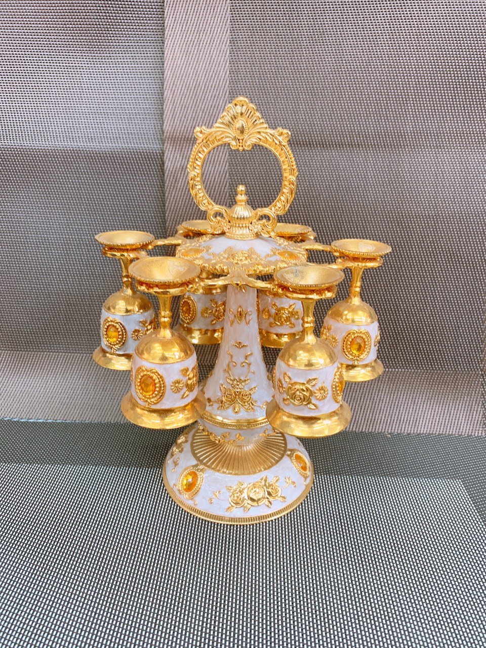 Bộ ly cốc để bàn thờ có giá treo 1 tầng mạ vàng chất liệ kim loại - -ANTH262