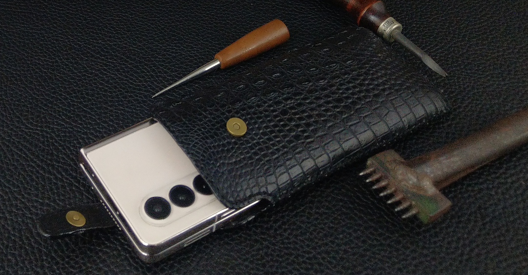 Bao Da Rút cho Samsung Galaxy Z Fold2 Z Fold3  Z Fold4 Da Cá Sấu thật Có Quai Cài