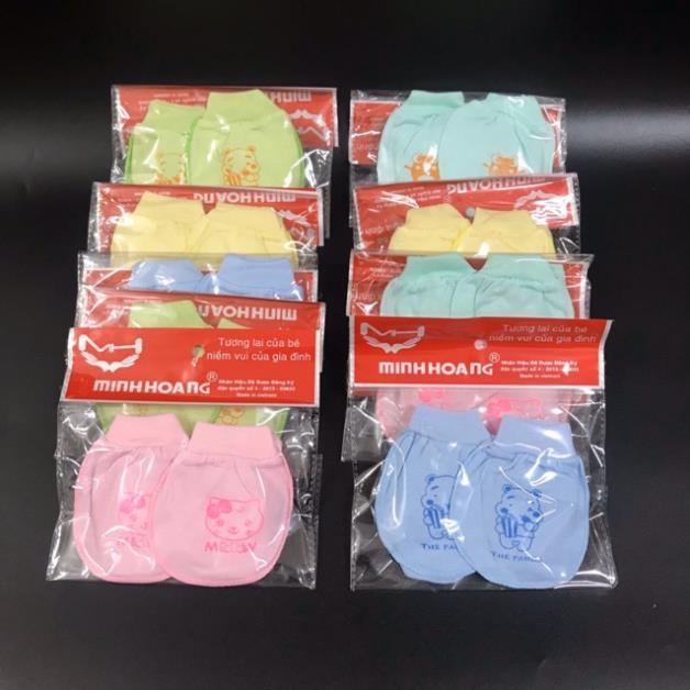 Sét bao tay, bao chân cho bé sơ sinh