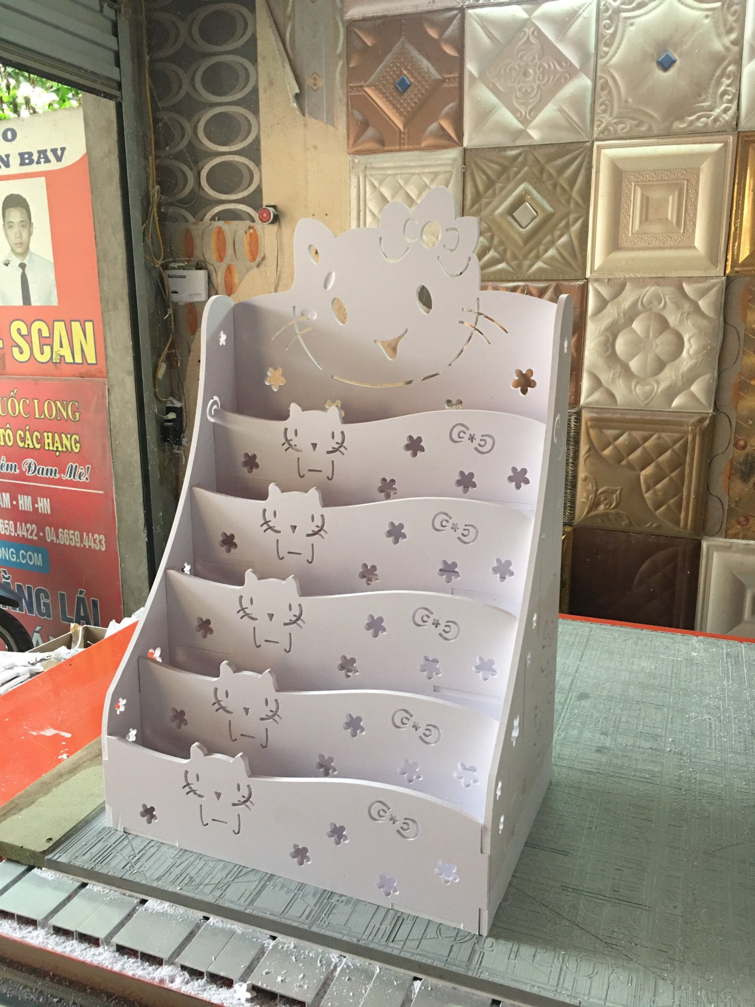 Kệ sách Kitty đựng đồ đa năng