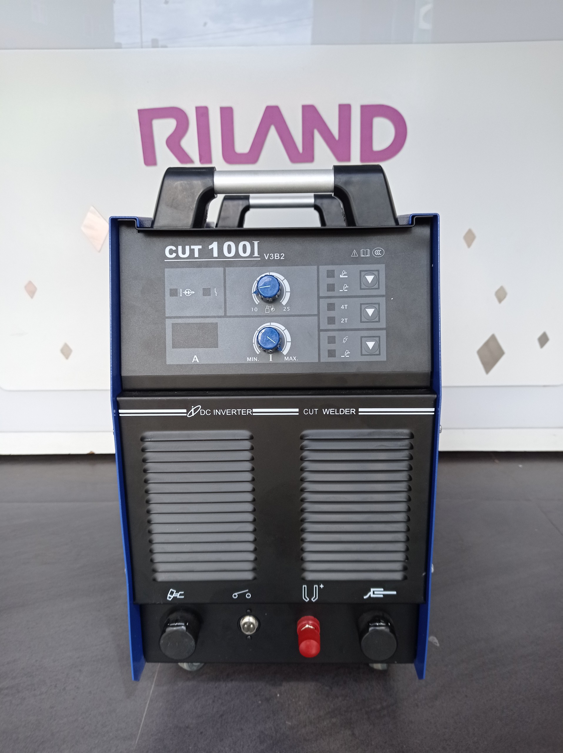 Máy cắt Plasma RILAND CUT 100IJ Inverter