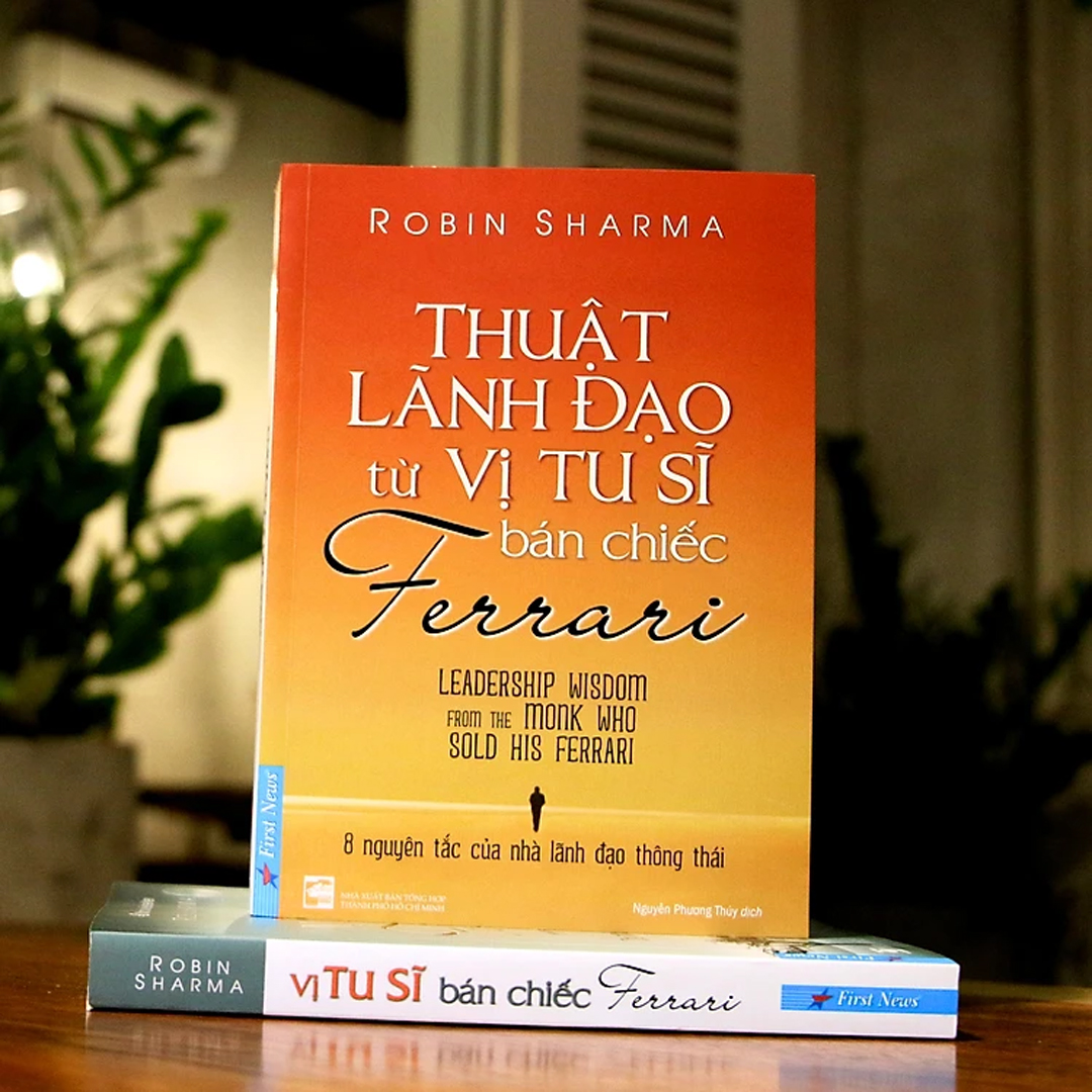 Combo 4Q Hay Nhất Của Robin Sharma: Ba Người Thầy Vĩ Đại + Đời Ngắn Đừng Ngủ Dài + Vị Tu Sĩ Bán Chiếc Ferrari + Thuật Lãnh Đạo Từ Vị Tu Sĩ Bán Chiếc Ferrari - Tặng Kèm Bookmark Bamboo Books