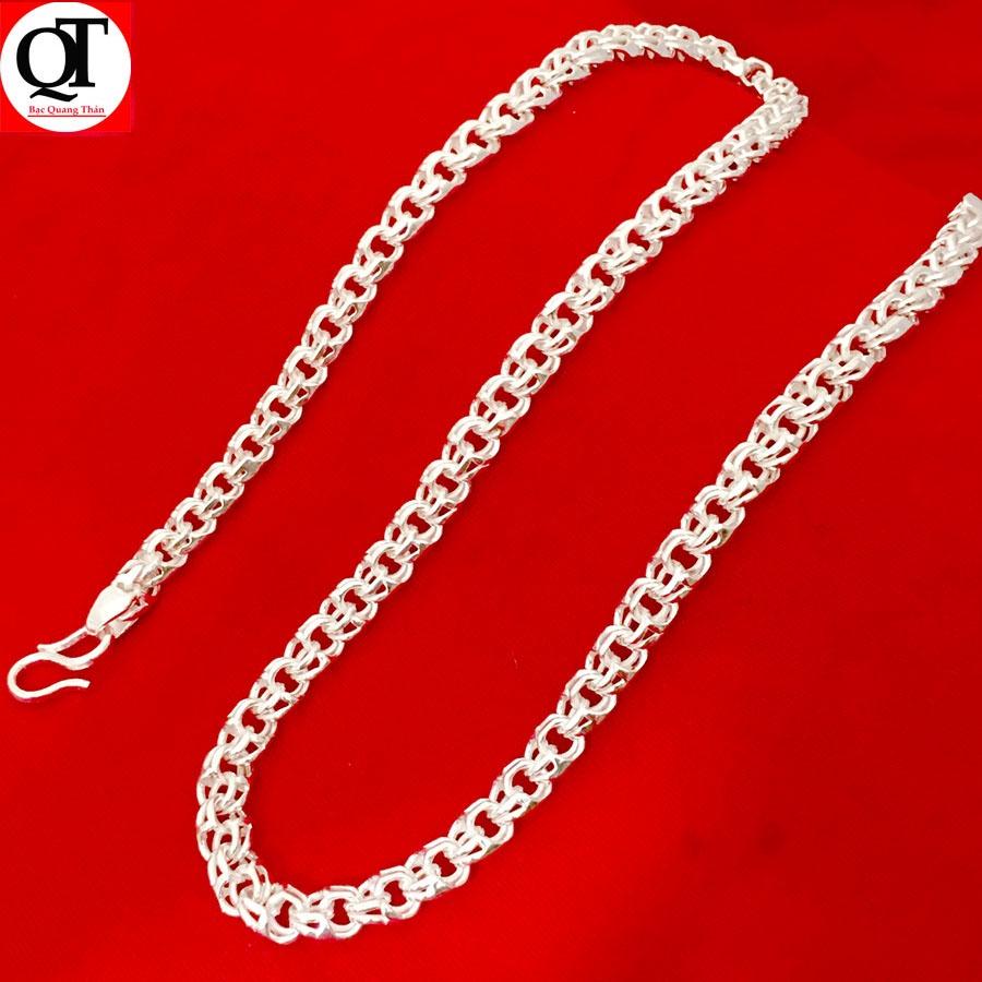 Vòng đeo cổ nam Bạc Quang Thản thiết kế kiểu dây tròn độ dài 50cm, trọng lượng có nhiều lựa chọn chất liệu bạc ta.