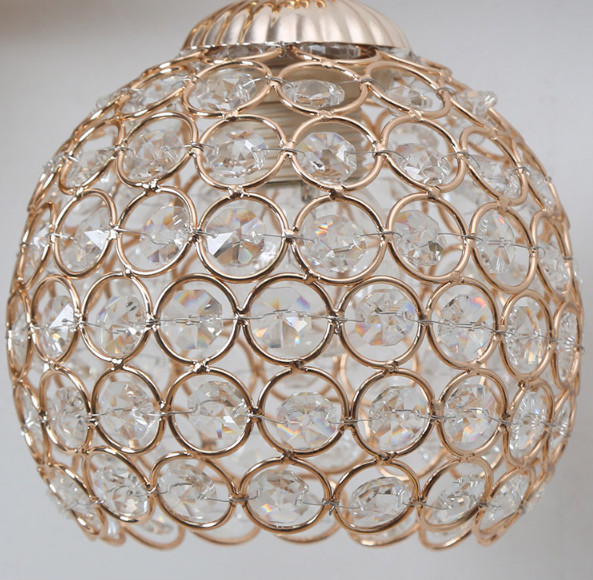 Đèn treo tường treo cầu thang và hành lang hình thiếu nữ chơi violin dùng để chiếu sáng và trang trí không gian ngôi nhà được nhập khẩu Hong Kong