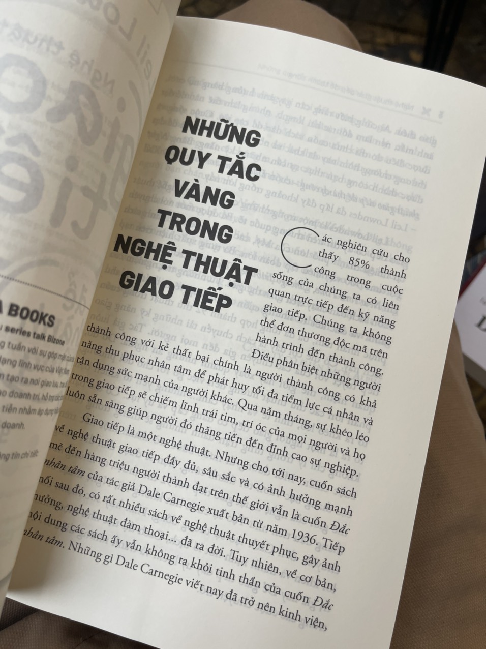 (Tái bản 2022)  NGHỆ THUẬT GIAO TIẾP ĐỂ THÀNH CÔNG - 92 thủ thuật giúp bạn trở thành bậc thầy trong giao tiếp – Leil Lowndes -  Trương Quang Huy dịch - Alphabooks -Nhà Xuất Bản Lao Động