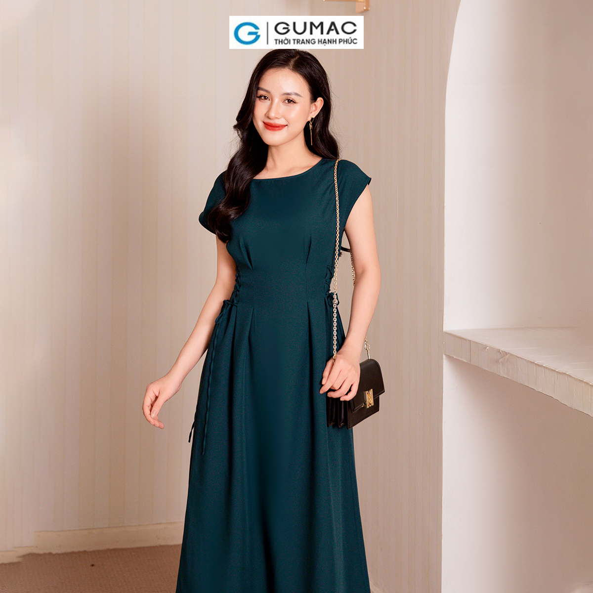 Đầm A thắt dây eo thời trang GUMAC DD10057