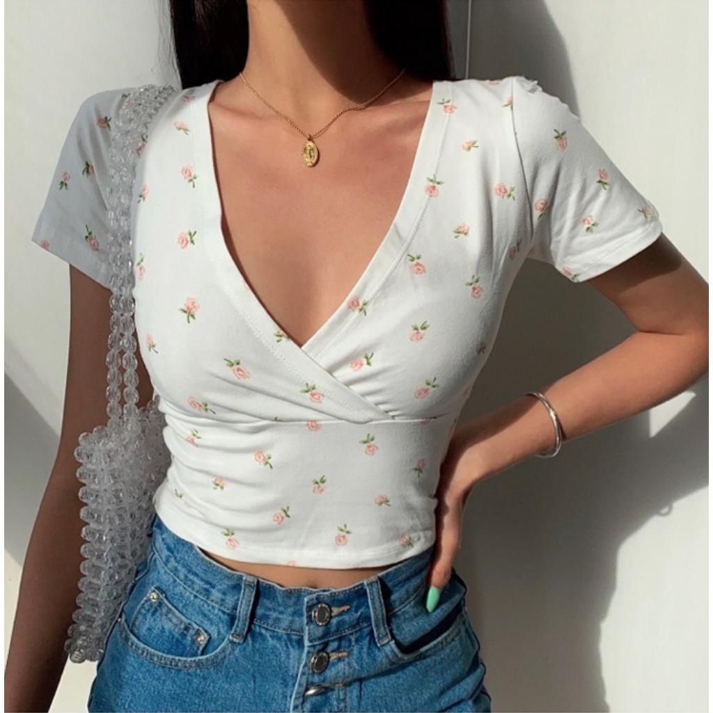 MS07 Áo thun nữ hoa nhí croptop cổ tim
