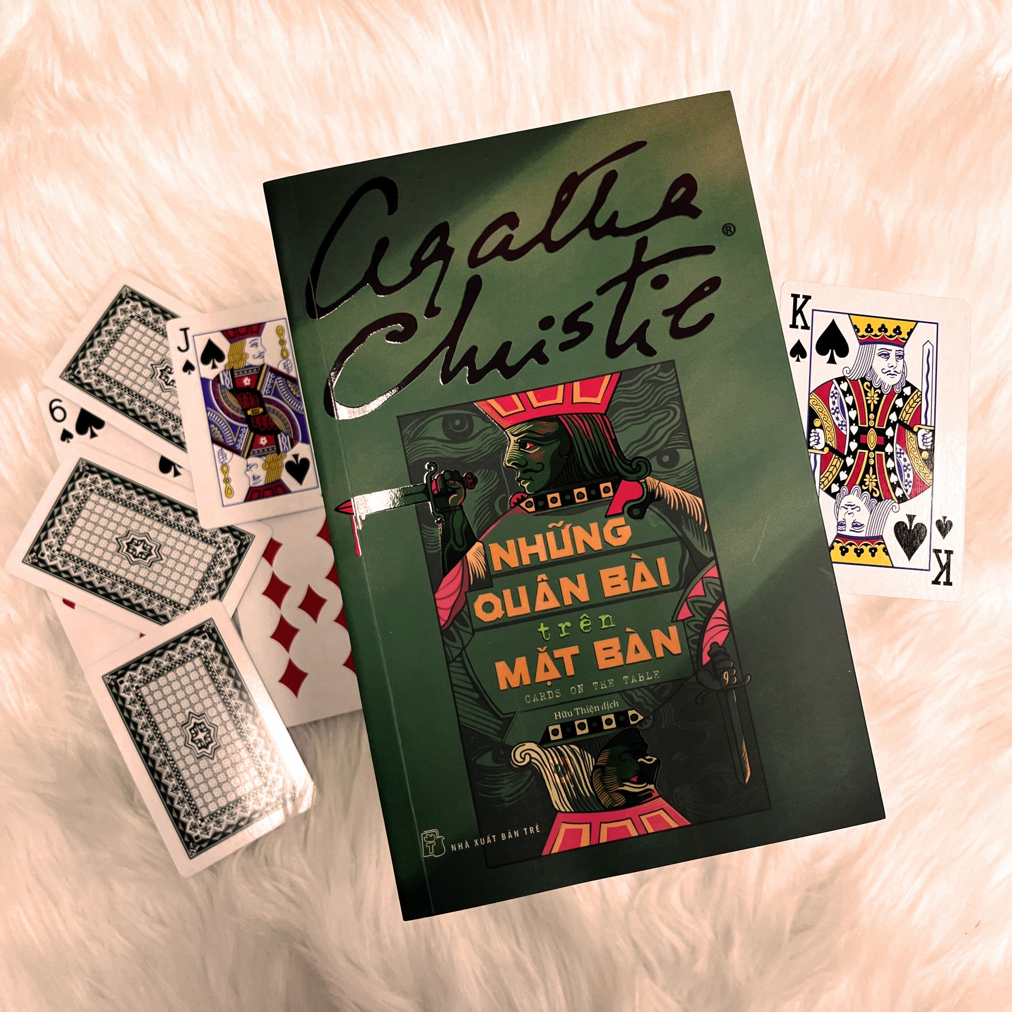 Những Quân Bài Trên Mặt Bàn (Agatha Christie)